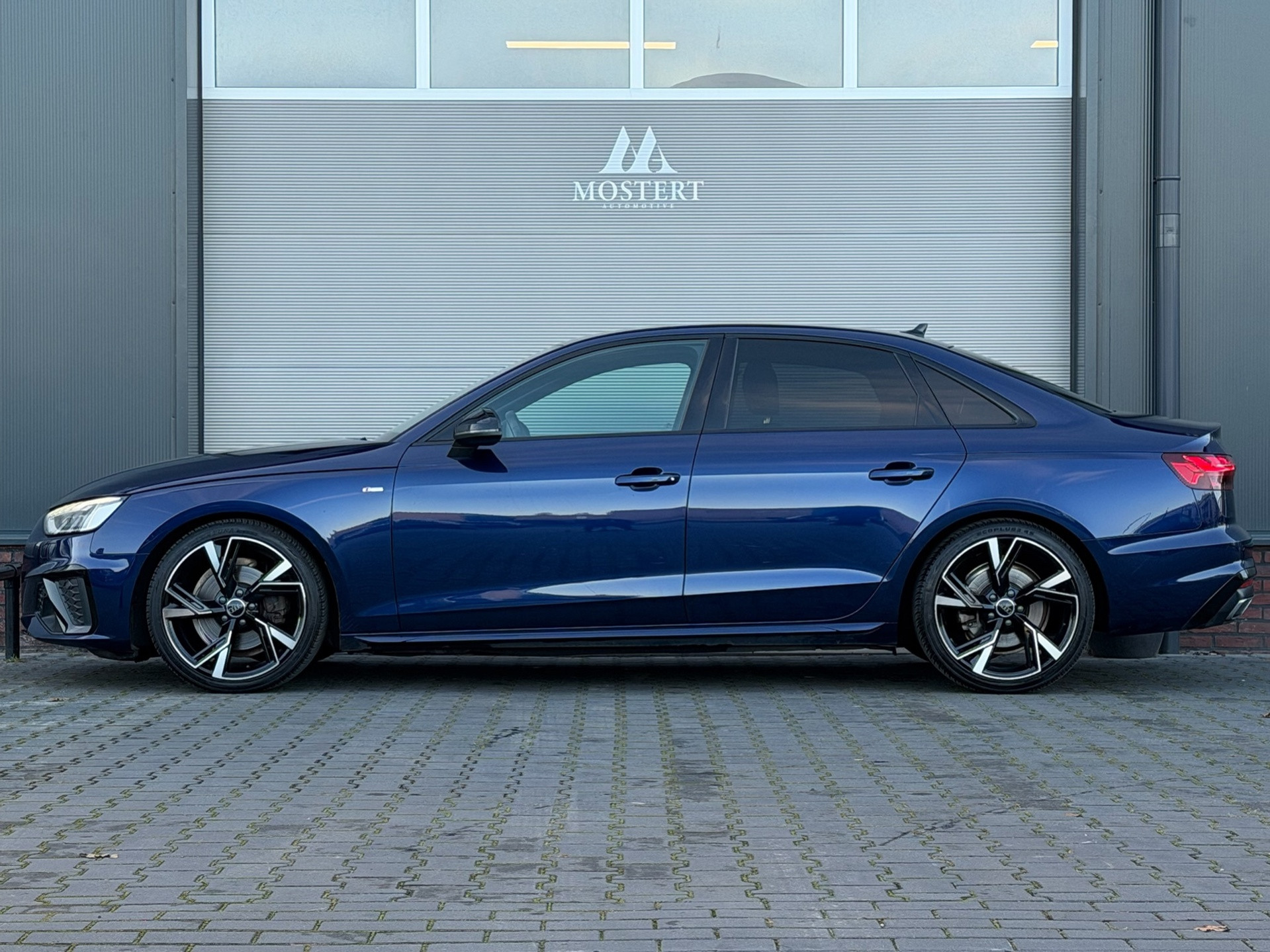 Hoofdafbeelding Audi A4