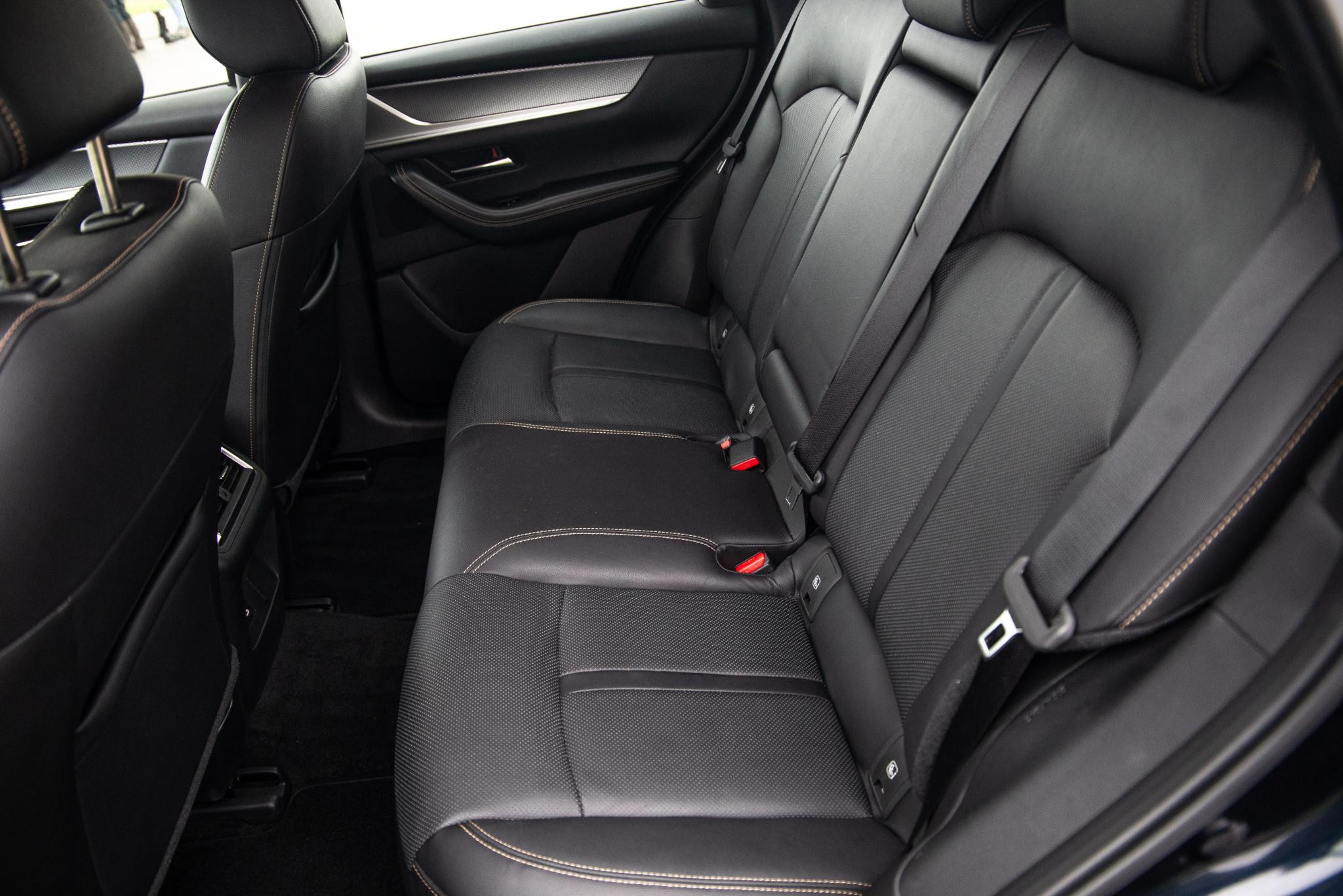 Hoofdafbeelding Mazda CX-60