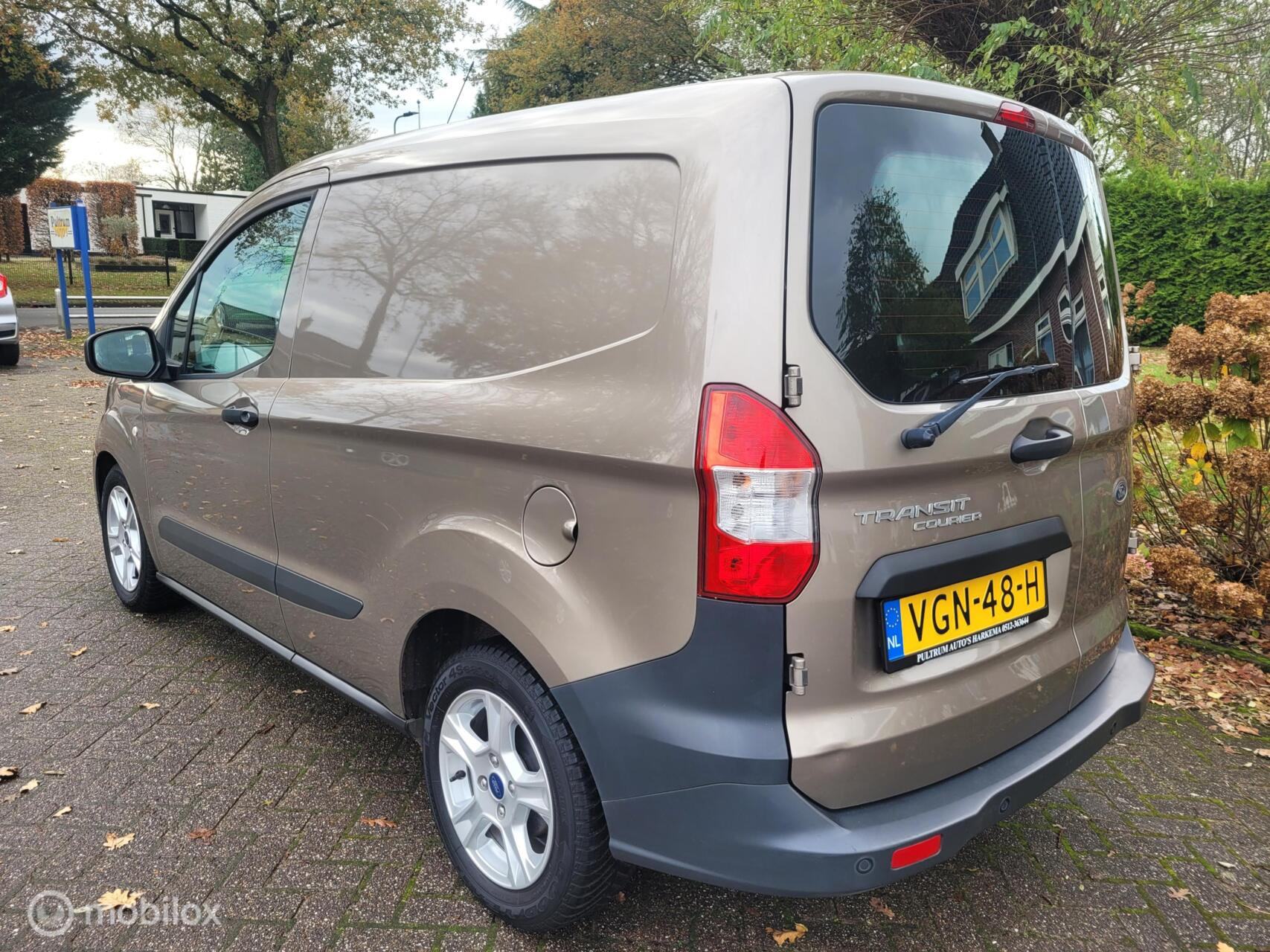 Hoofdafbeelding Ford Transit Courier