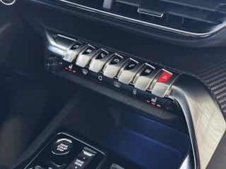 Peugeot 3008 Peugeot 3008 130PK ALLURE LEER I-COCKPIT LED CARPLAY EUROPA.NAVI ELEK.KLEP CAMERA ADAP.CRUISE ZWARTE HEMEL. 05/2024 ALLURE 2024 - afbeelding nr 32