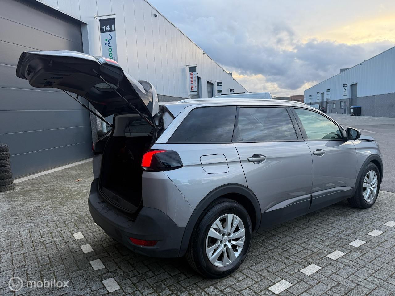Hoofdafbeelding Peugeot 5008
