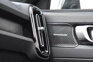 Volvo EX40 Volvo EX40 Twin Motor Ultra Black Edition 442pk/82kWh | Trekhaak | Pixel Le - afbeelding nr 18