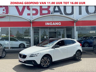 Volvo V40 1.5 T3 AUT. CROSS-COUNTRY AUT EDITION+ PANO-DAK TREKHAAK CAMERA