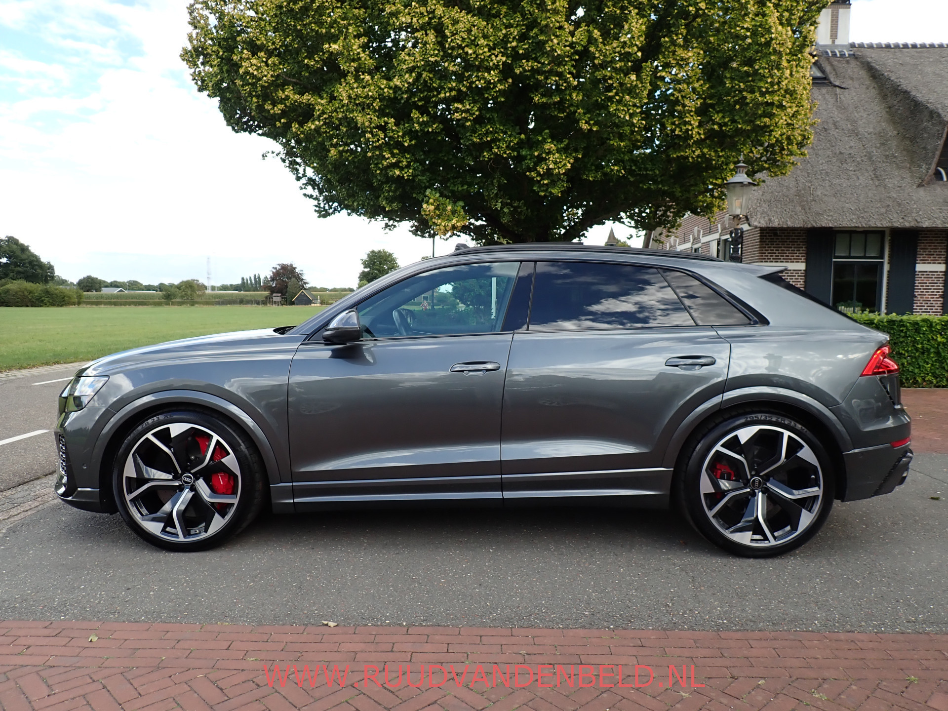 Hoofdafbeelding Audi RSQ8