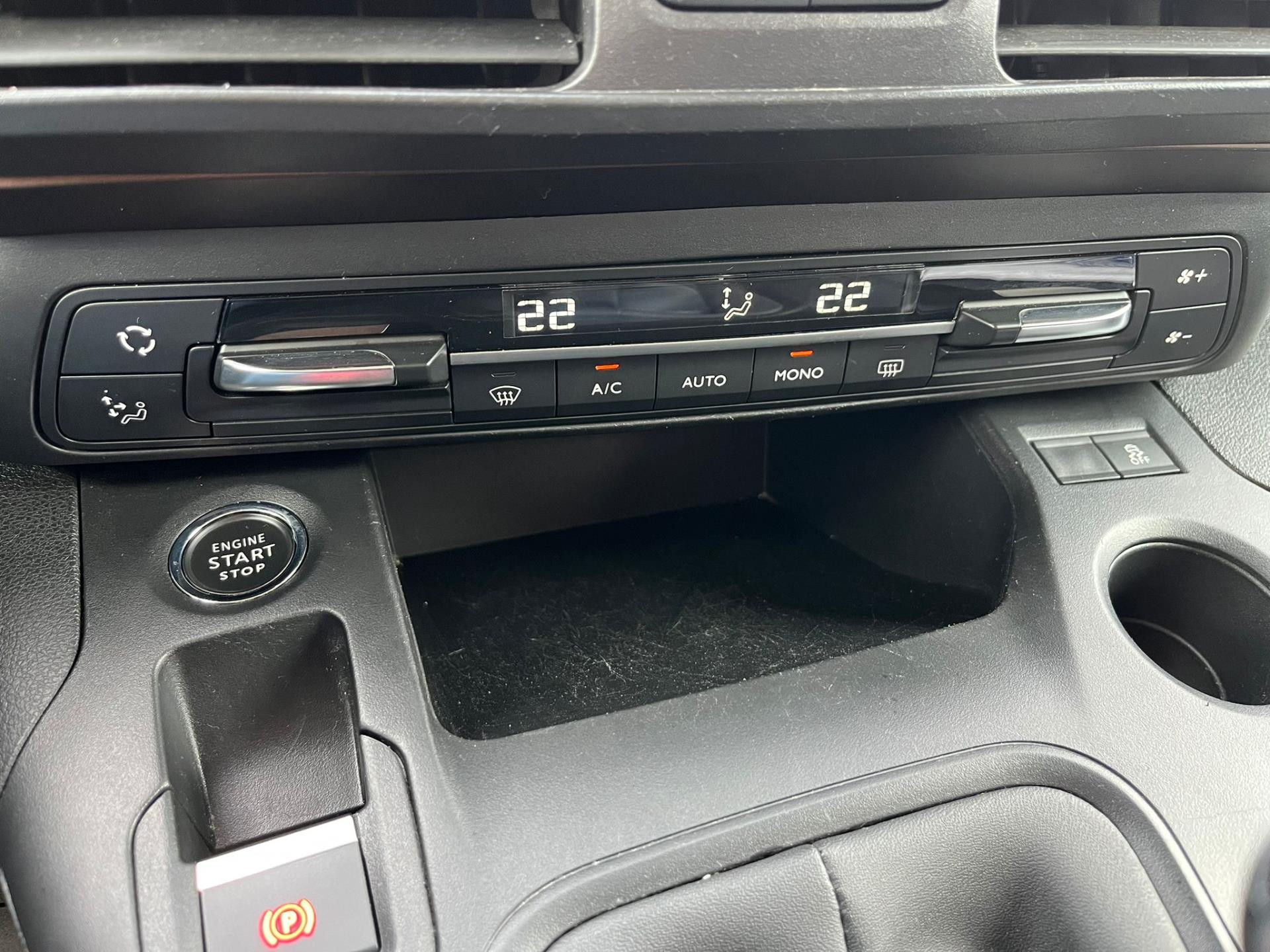 Hoofdafbeelding Peugeot Rifter