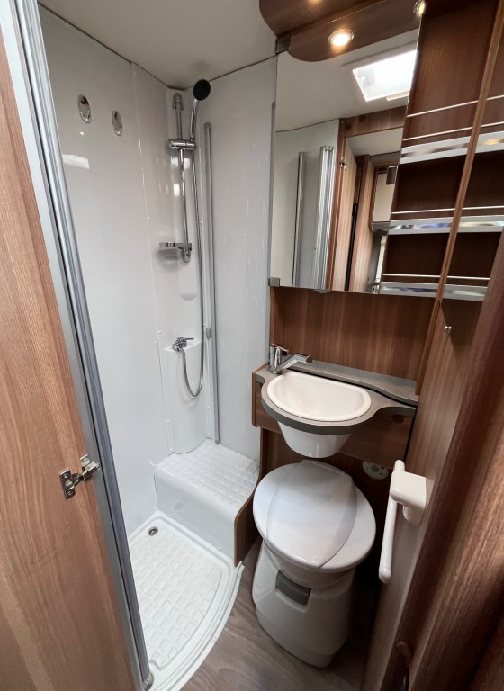 Hoofdafbeelding Weinsberg Caracompact R57 Airco Cruise