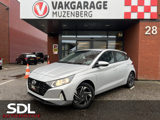 Hoofdafbeelding Hyundai i20 Hyundai i20 1.0 T-GDI Comfort Smart // DIGITAL COCKPIT // CRUISE // CAMERA+SENSOREN // NAVI+CARPLAY //