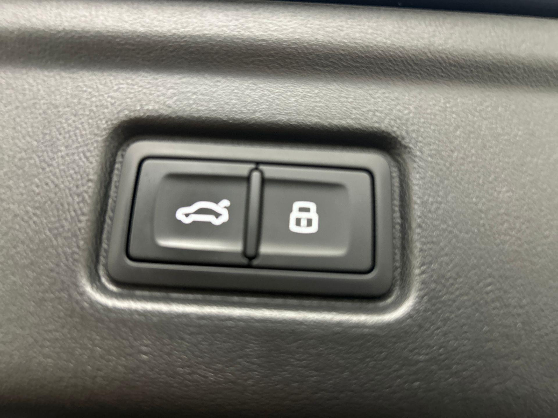 Hoofdafbeelding Audi A6 Avant e-tron