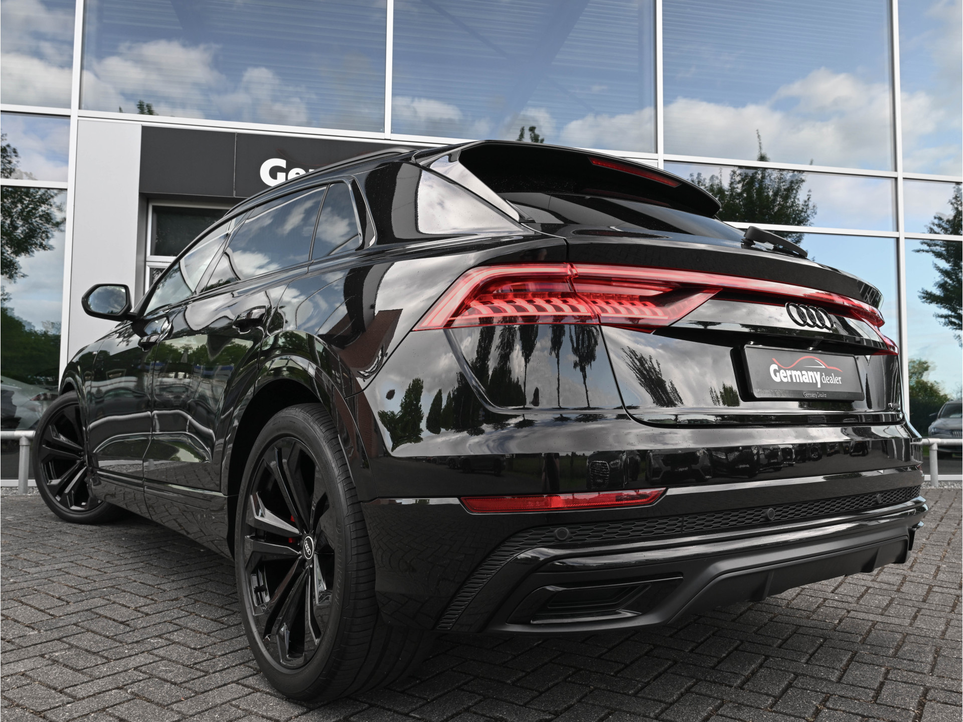 Hoofdafbeelding Audi Q8