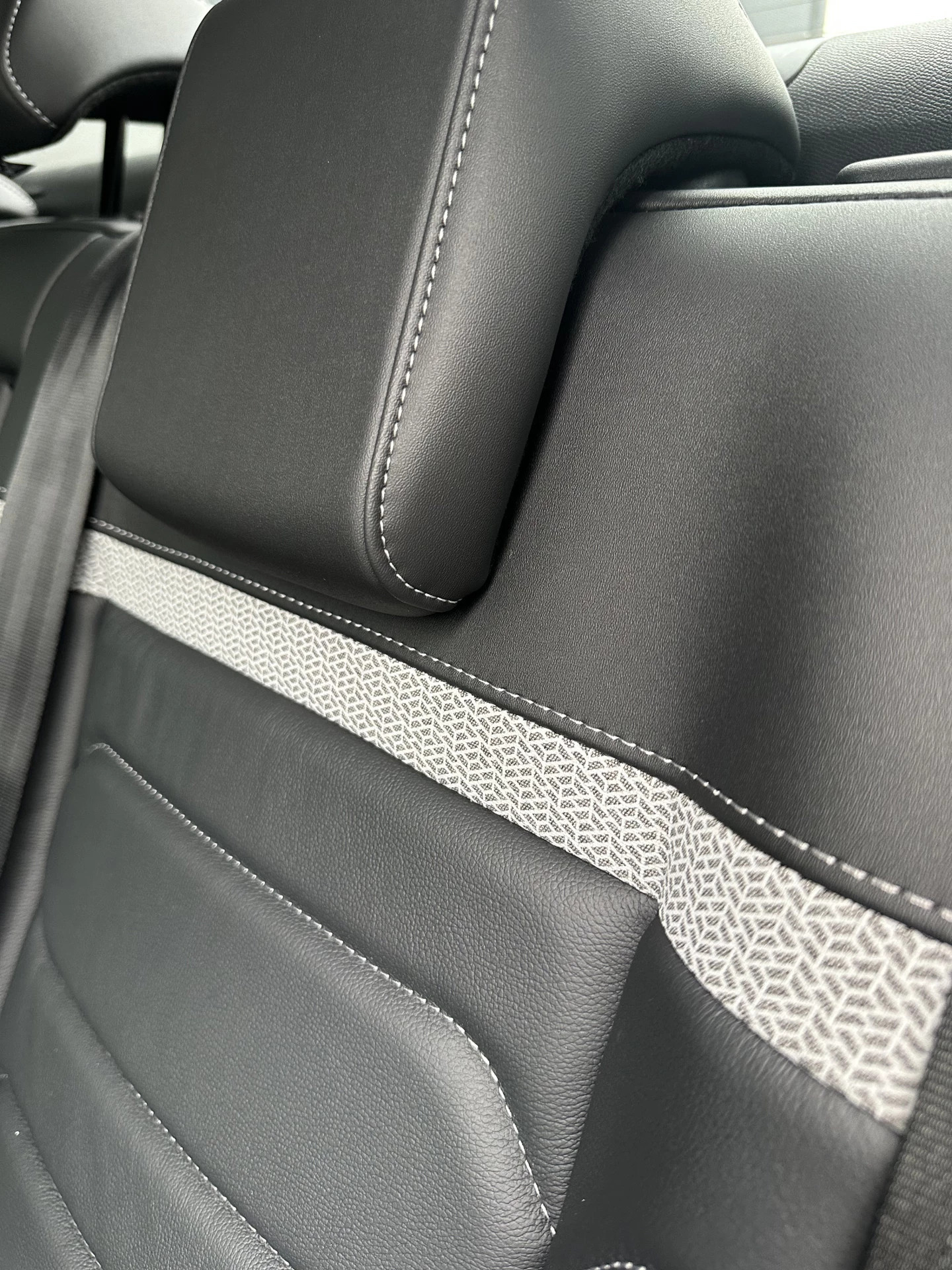 Hoofdafbeelding Citroën ë-C4 X