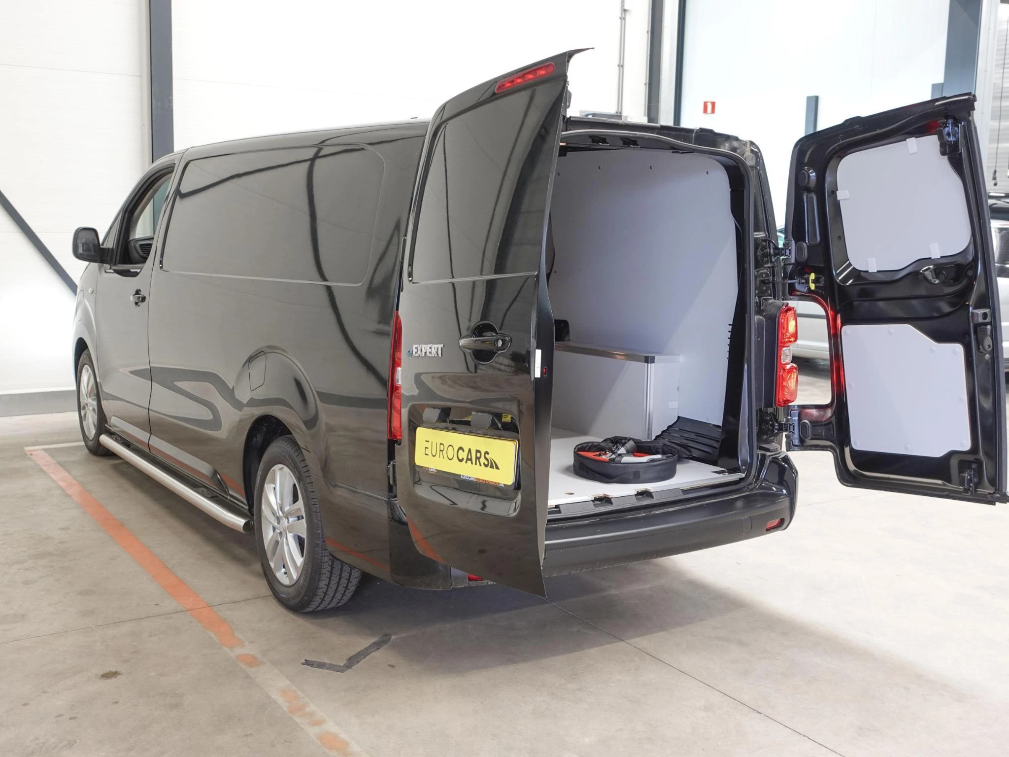 Hoofdafbeelding Peugeot e-Expert