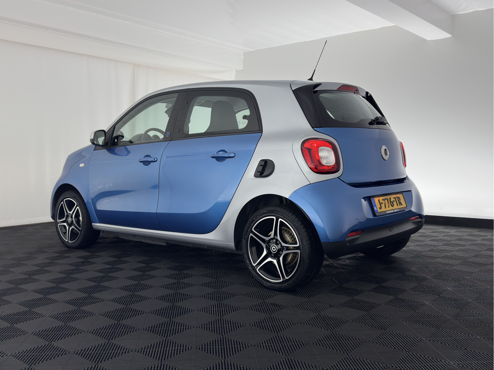Hoofdafbeelding smart Forfour