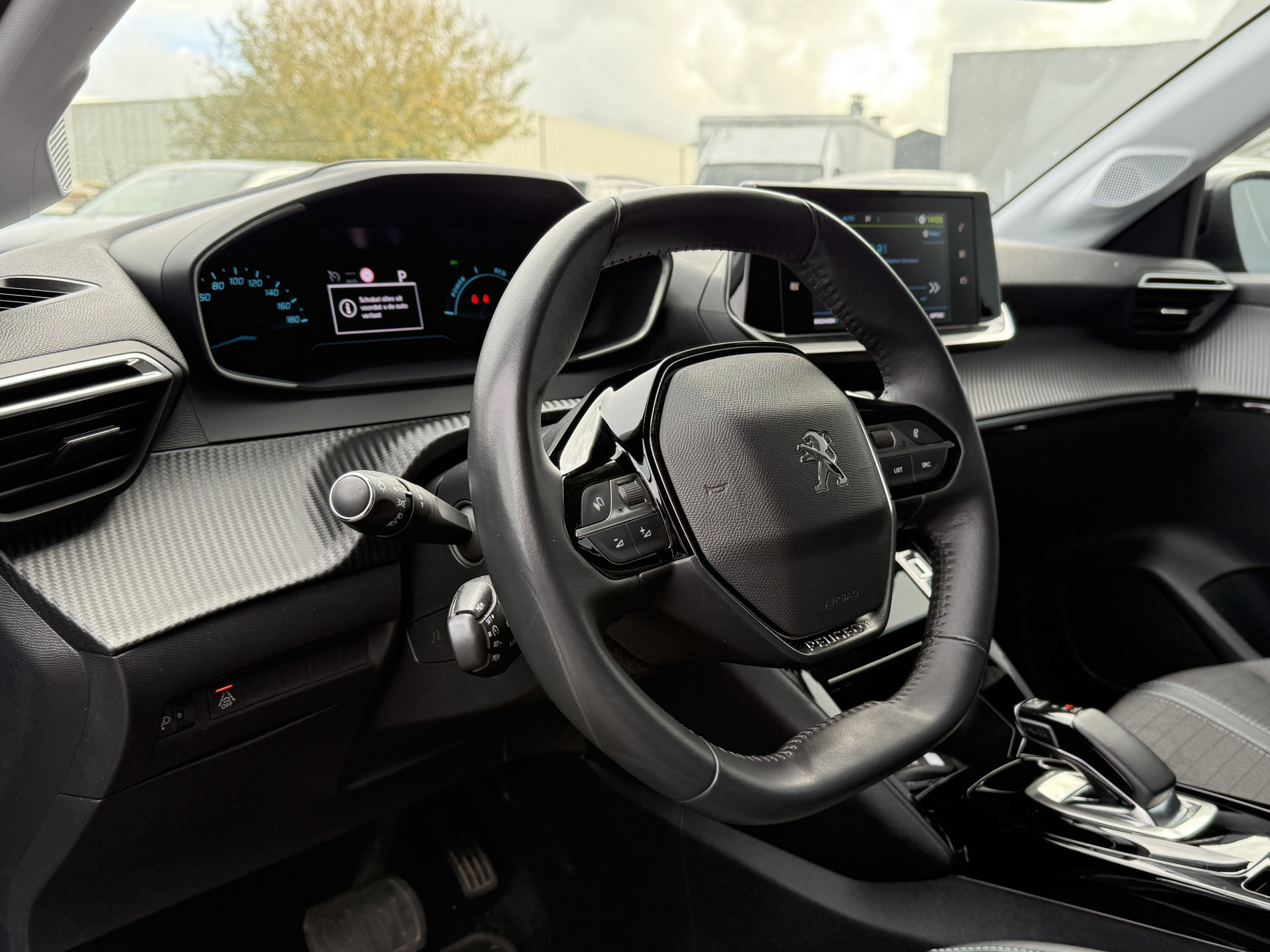 Hoofdafbeelding Peugeot e-208