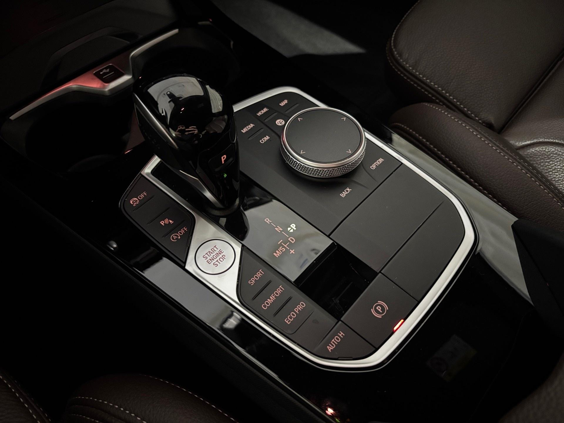 BMW-Série 2-image-8