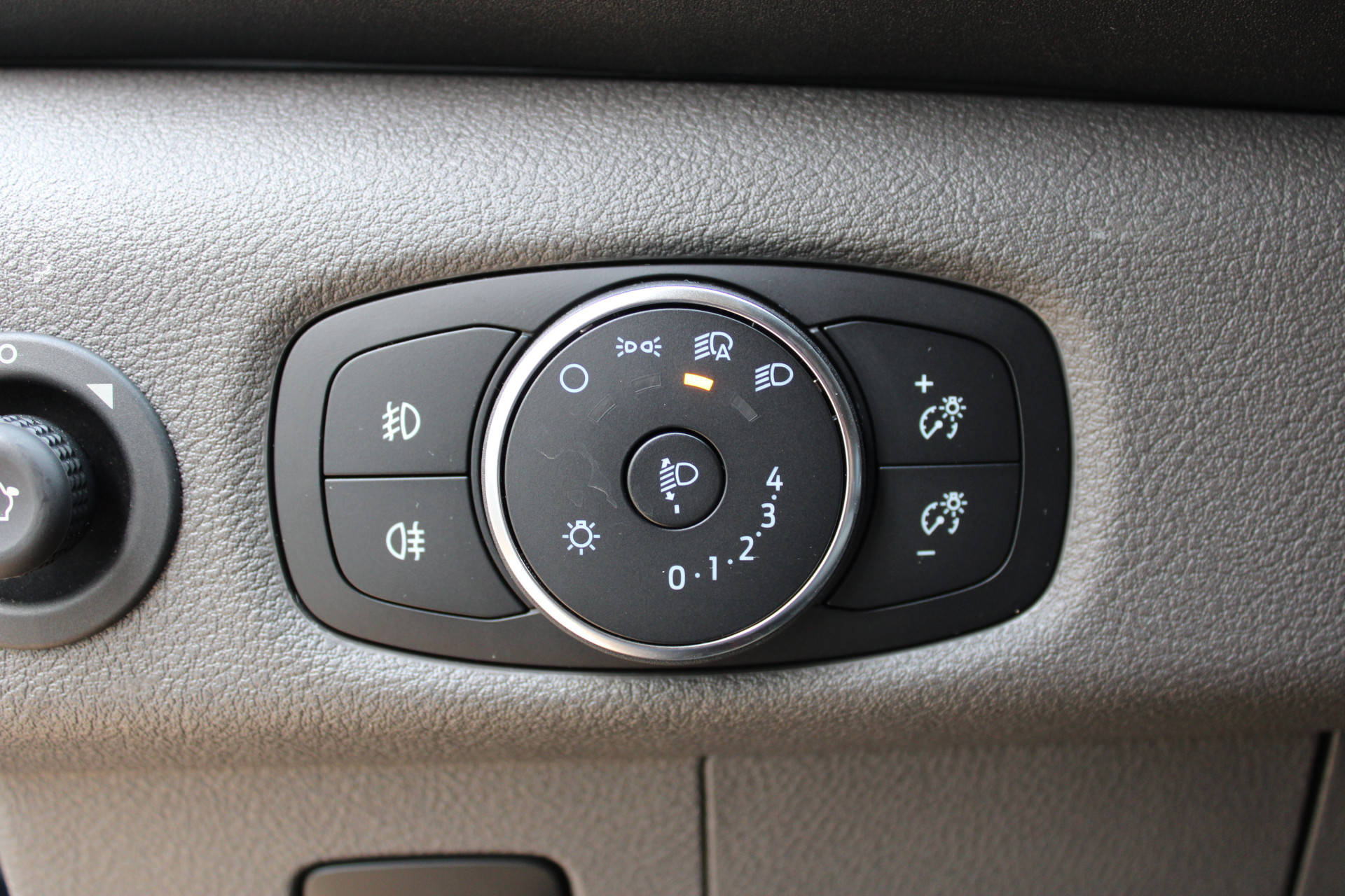 Hoofdafbeelding Carado T680/T447T