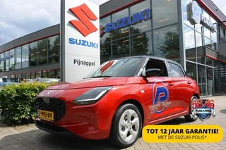 Suzuki Swift 1.2 Select Smart Hybrid 5-deurs Two-tone / Navigatie / Camera