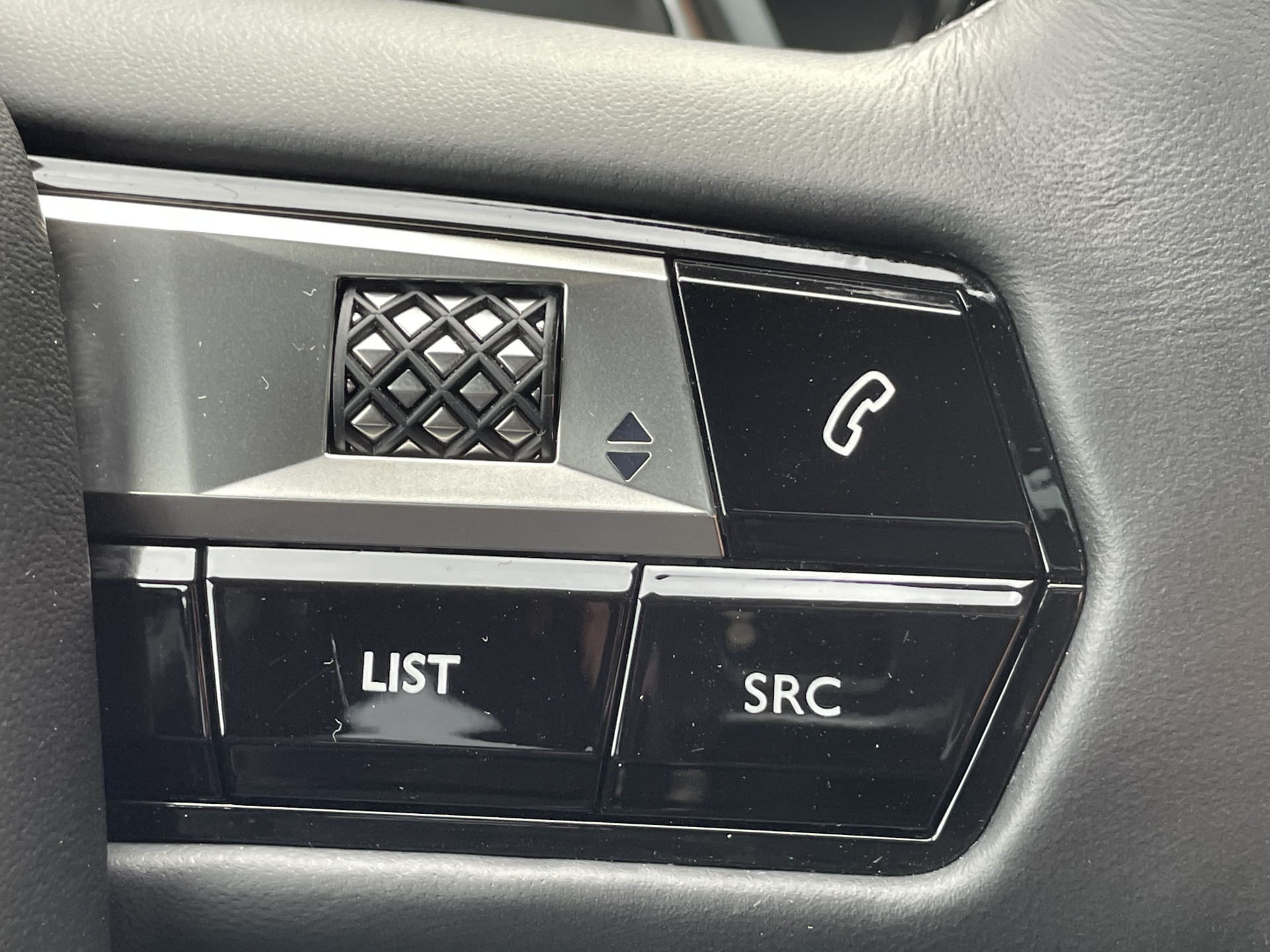 Hoofdafbeelding DS DS 7