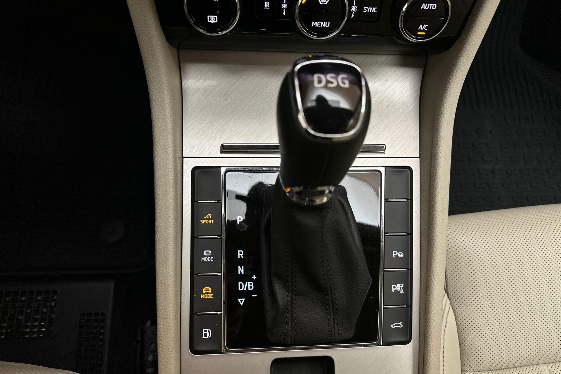 Hoofdafbeelding Škoda Superb