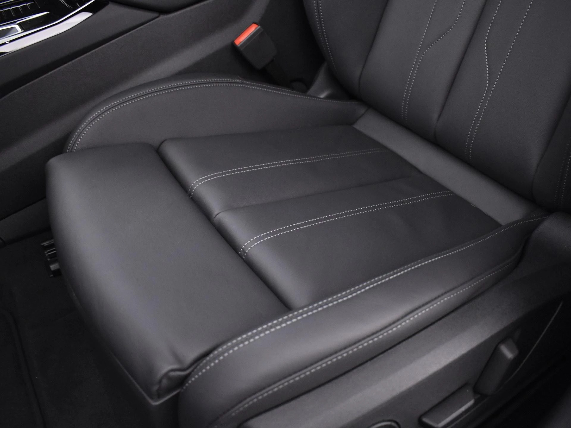 Hoofdafbeelding Audi A6 Avant e-tron