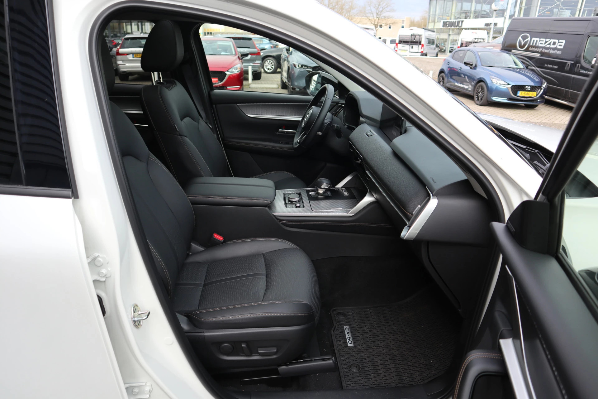 Hoofdafbeelding Mazda CX-60