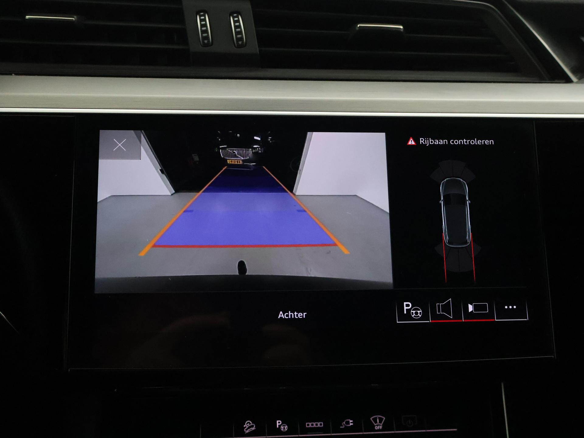 Hoofdafbeelding Audi Q8 e-tron