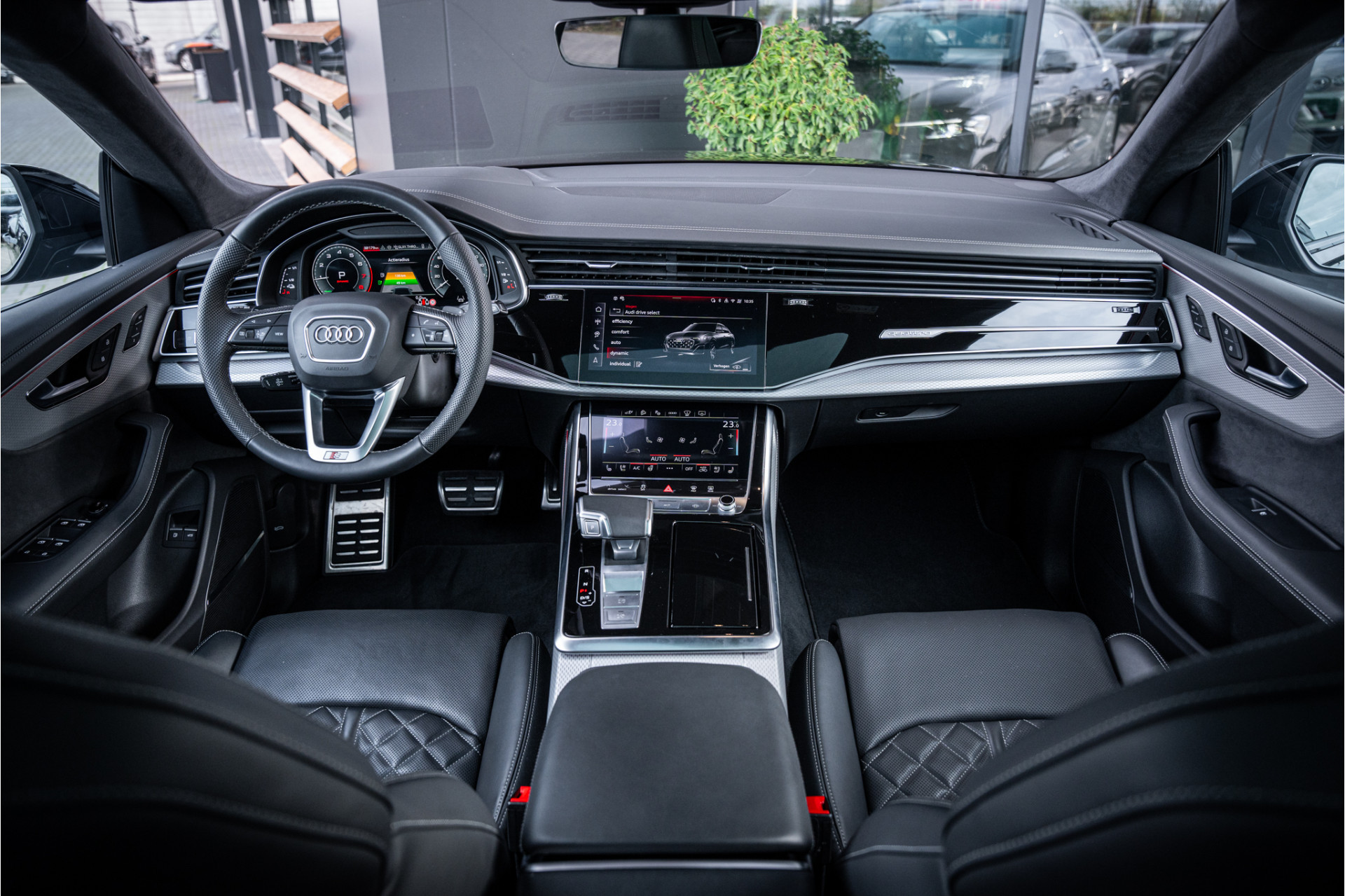 Hoofdafbeelding Audi Q8