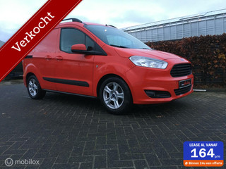 Hoofdafbeelding Ford Transit Courier Ford Transit Courier 1.0 Trend Ecoboost AIRCO Trekhaak PDC Schuifdeur Zeer MOOI!