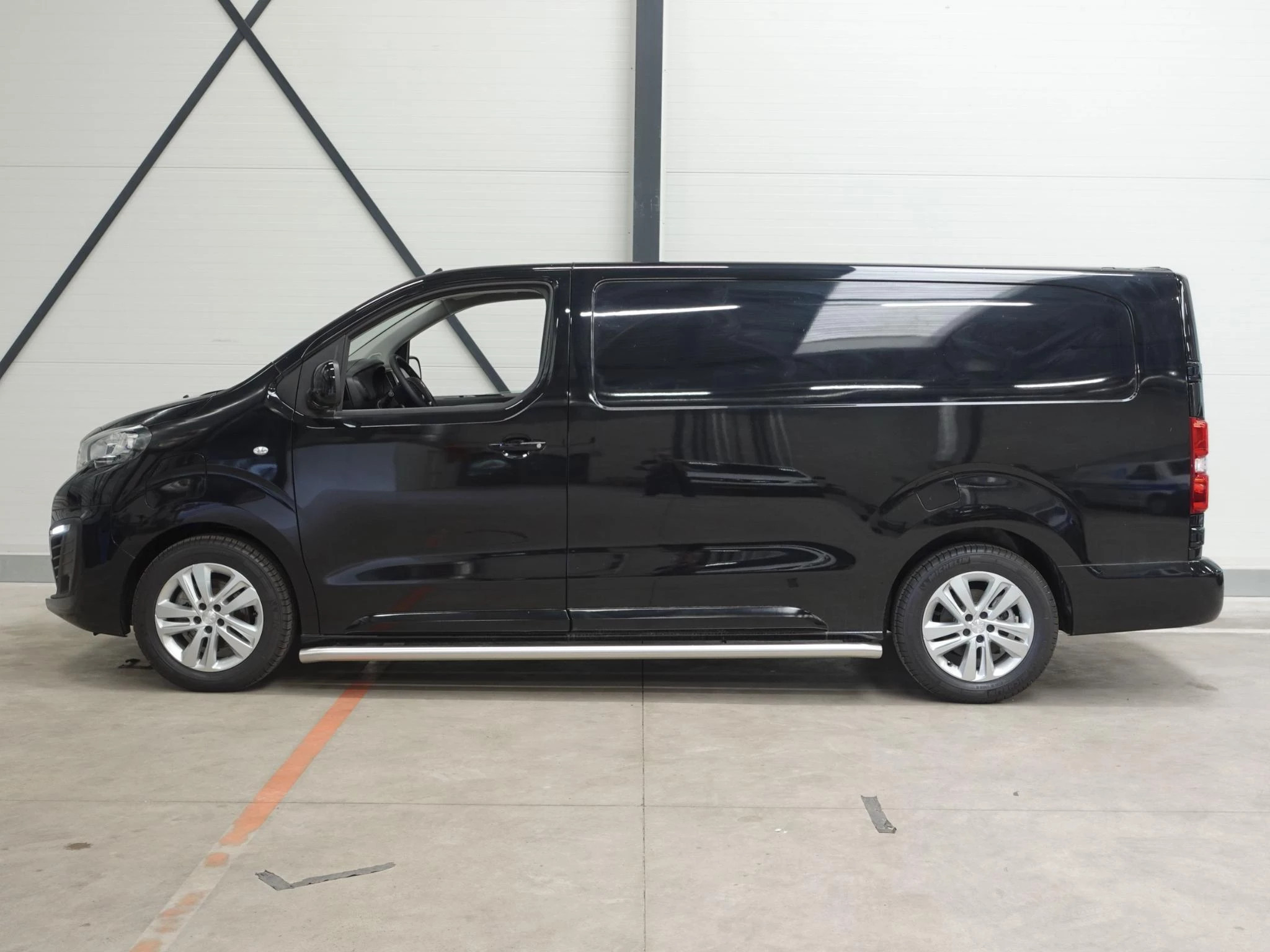 Hoofdafbeelding Peugeot e-Expert