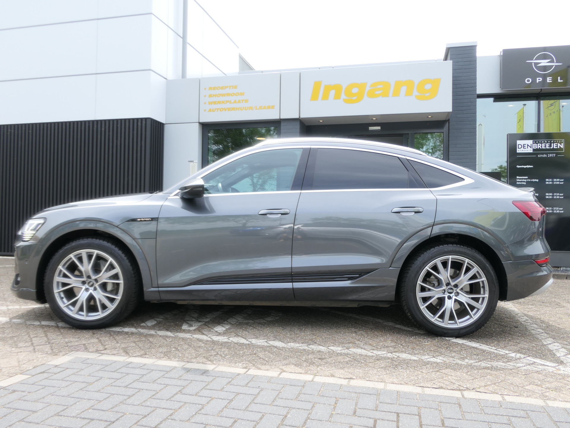 Hoofdafbeelding Audi e-tron