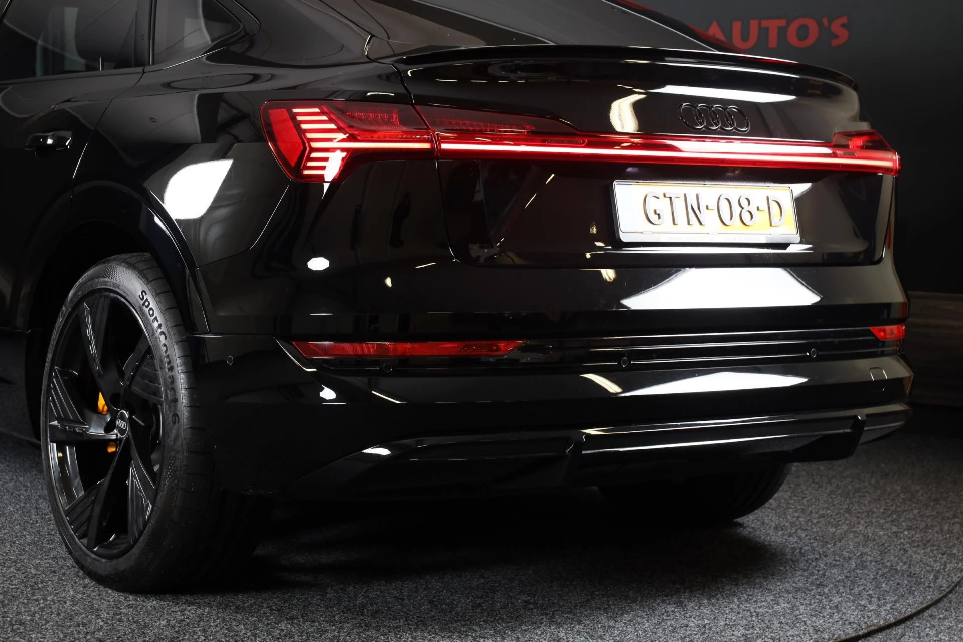 Hoofdafbeelding Audi e-tron