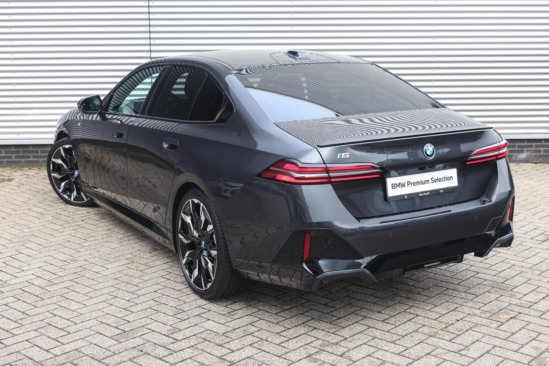 Hoofdafbeelding BMW i5