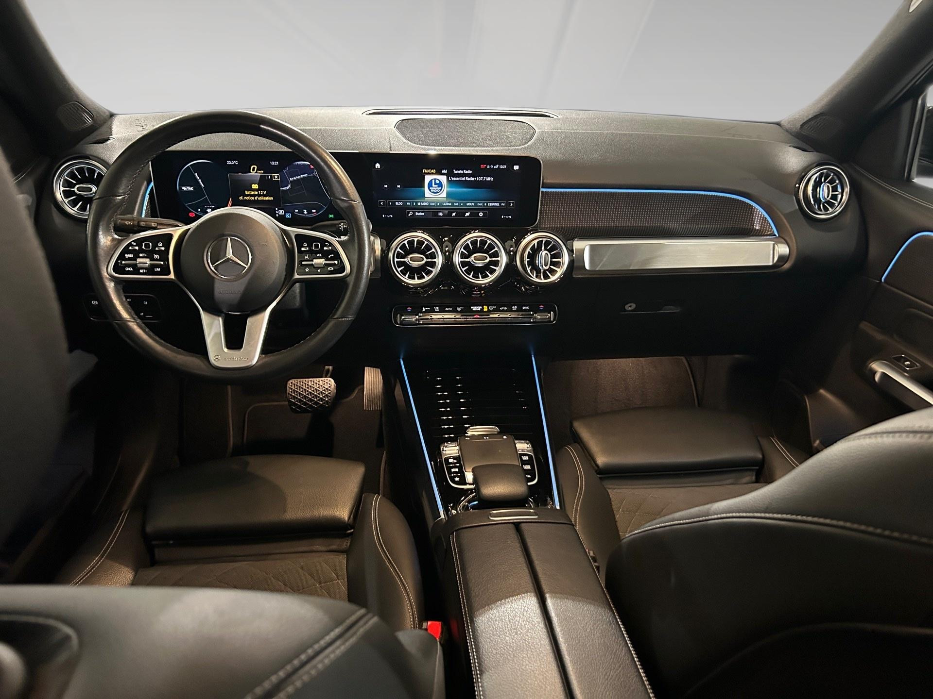 Mercedes-Benz-GLB-image-4