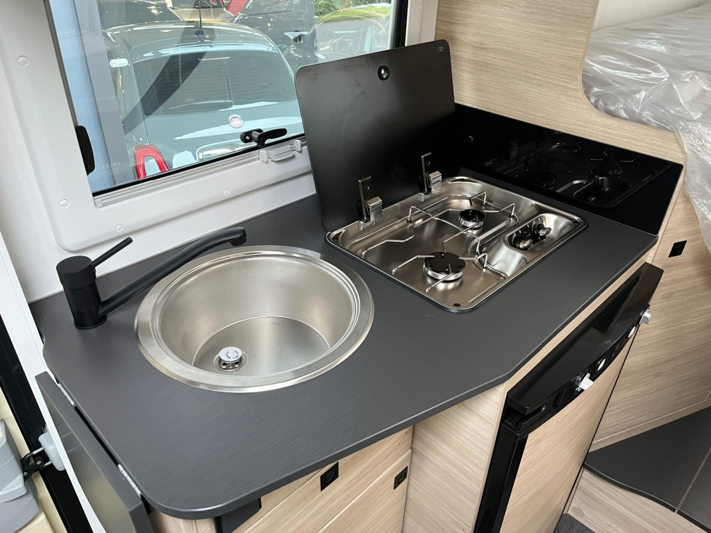 Hoofdafbeelding Chausson 697 S