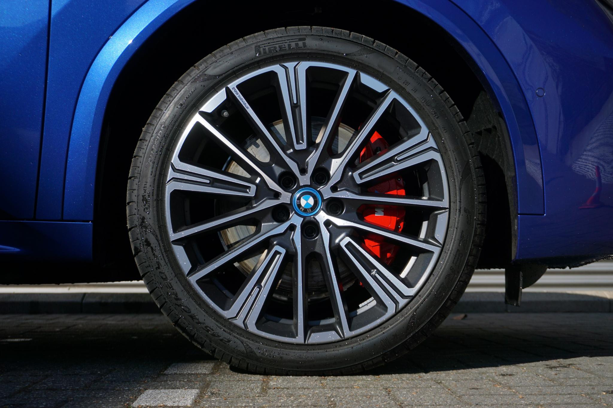 Hoofdafbeelding BMW iX2