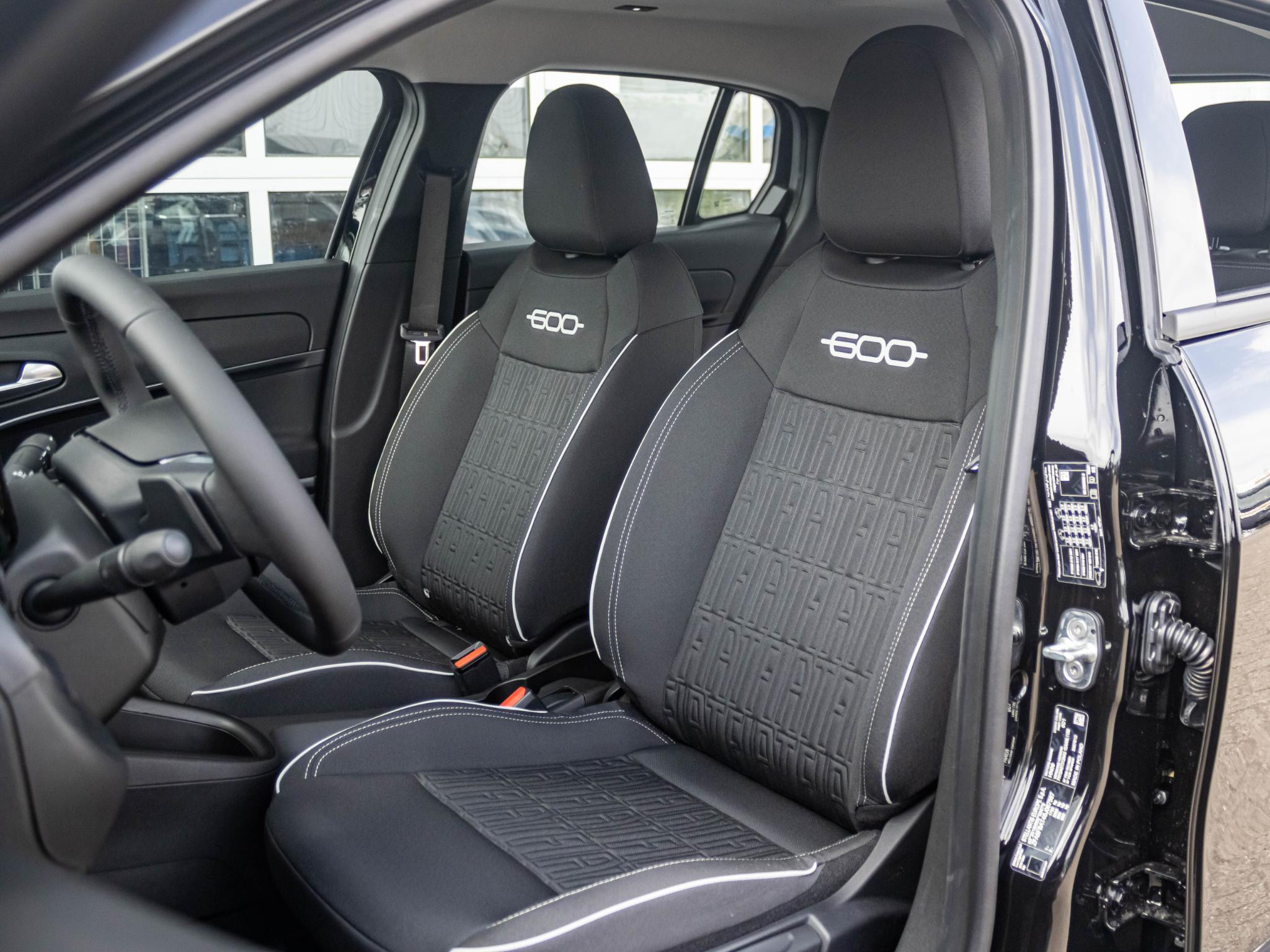 Hoofdafbeelding Fiat 600