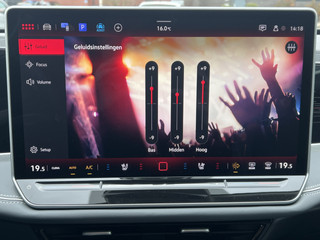 Volkswagen Passat Volkswagen Passat Variant 1.5 eTSI 150 pk Elegance Business Navigatie Panoramadak Trekhaak IQ Light Leder Elek Stoelen + Verwarming + Koeling + Massage 360 Camera Extra Getint Glas Vol Opties BTW Auto MHEV - afbeelding nr 28