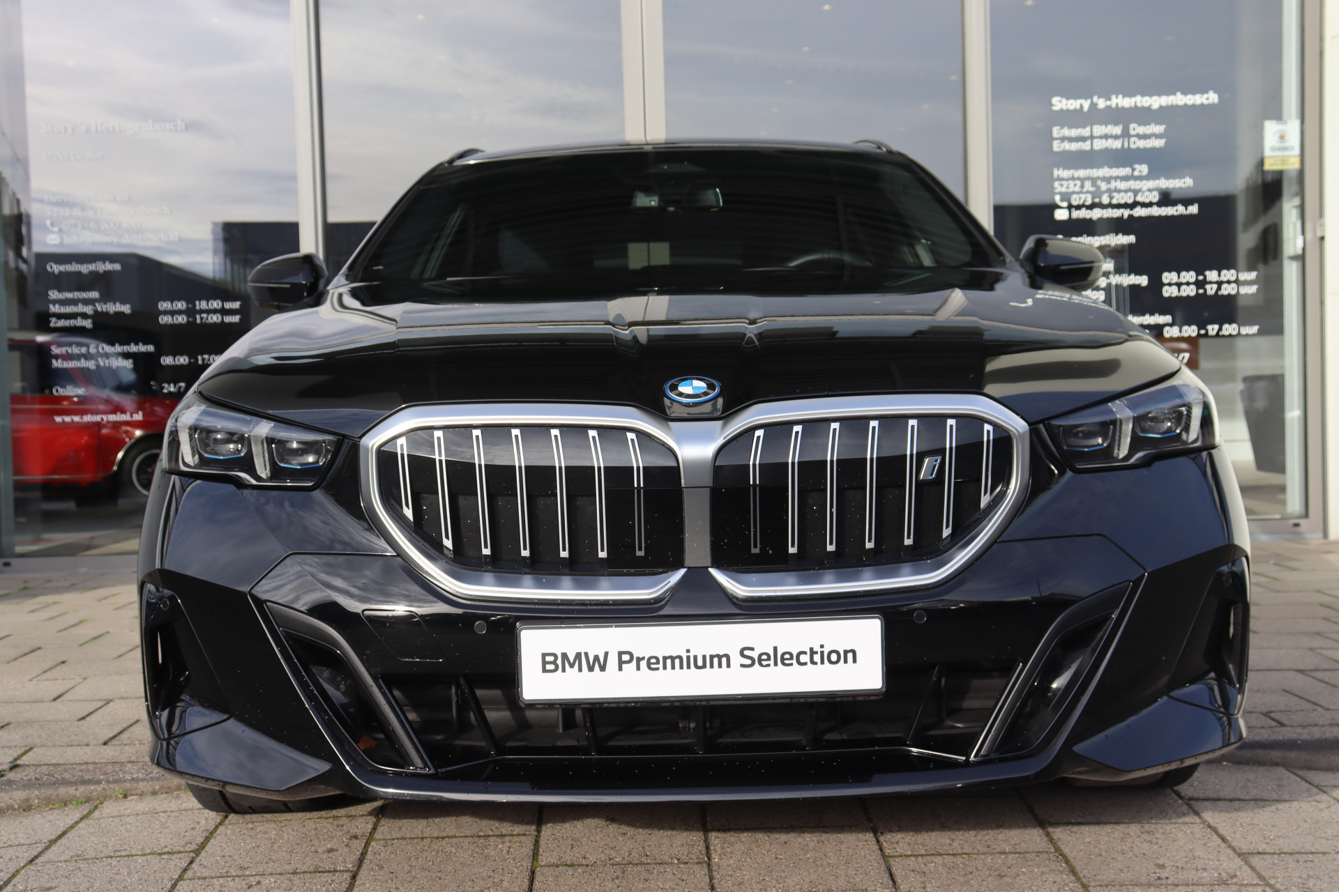 Hoofdafbeelding BMW i5