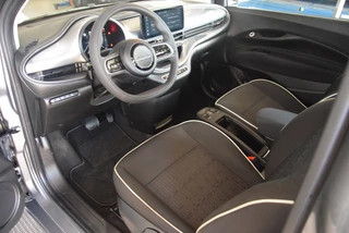 Fiat 500e Fiat 500e 42kWh Comfortpakket/Keyless/Stoelverwarming/camera - afbeelding nr 6
