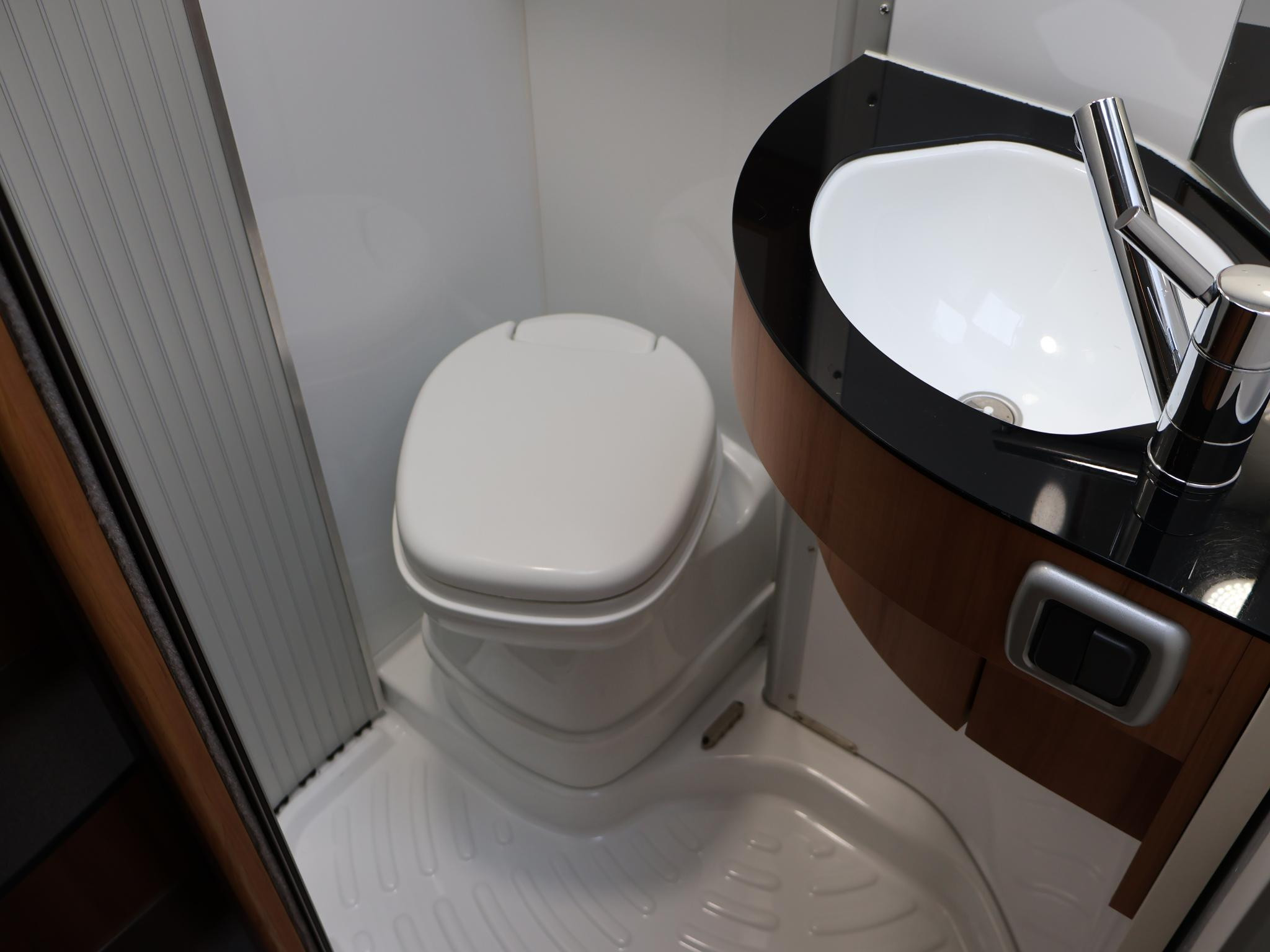 Hoofdafbeelding Pössl Summit 640