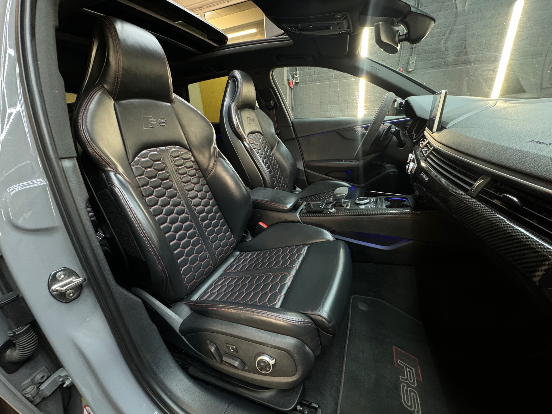 Hoofdafbeelding Audi RS4