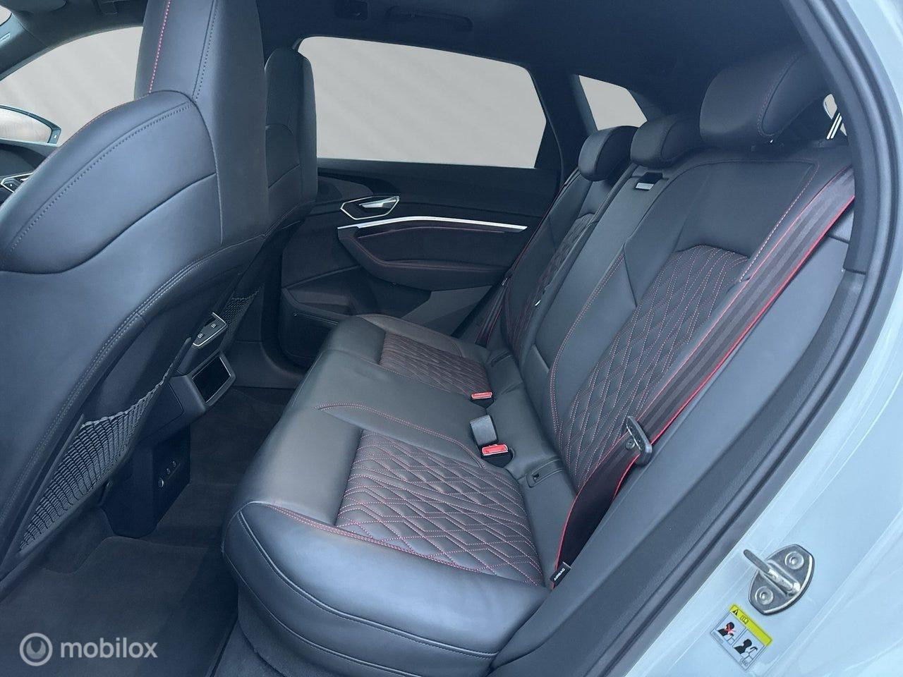 Hoofdafbeelding Audi Q8 e-tron