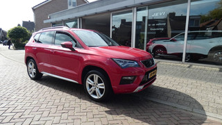 SEAT Ateca 1.5 TSI FR Uitvoering * AUTOMAAT DSG * NAVI * CRUISE * 1/2 LEDER * CAMERA * P.D.C * TREKHAAK ELEKT..