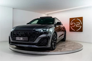 Hoofdafbeelding Audi Q8 Audi Q8 60 TFSI E Quattro S-Edition Competition 490PK FACELIFT | 2025 DIRECT LEVERBAAR | 5 Jaar Garantie | BOMVOL!