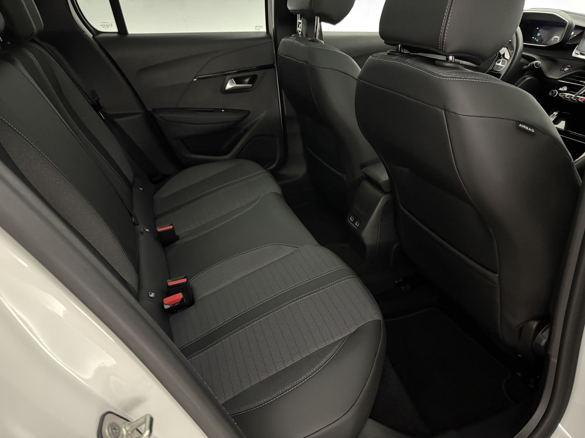 Hoofdafbeelding Peugeot e-208