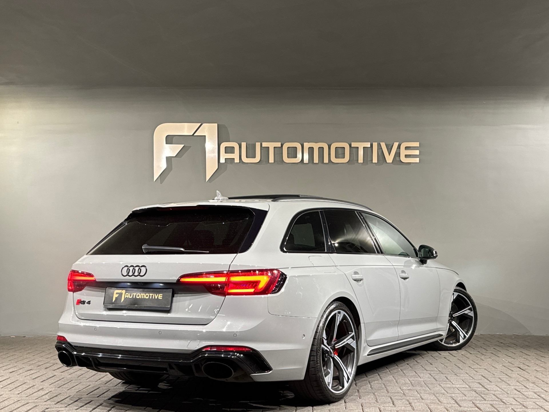 Hoofdafbeelding Audi RS4