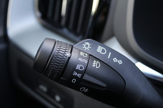 Volvo XC60 Volvo XC60 2.0 T6 Plug-in hybrid AWD Plus Black Edition | Panoramadak | H&K | 360 camera | Winterpack - afbeelding nr 12
