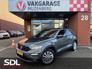 Volkswagen T-Roc 1.5 TSI Sport // LED // NAVI+CARPLAY // CLIMA // STOELVERWARMING // PDC V+A //