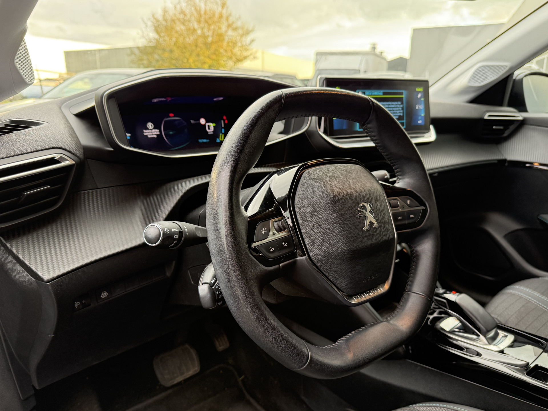 Hoofdafbeelding Peugeot e-208