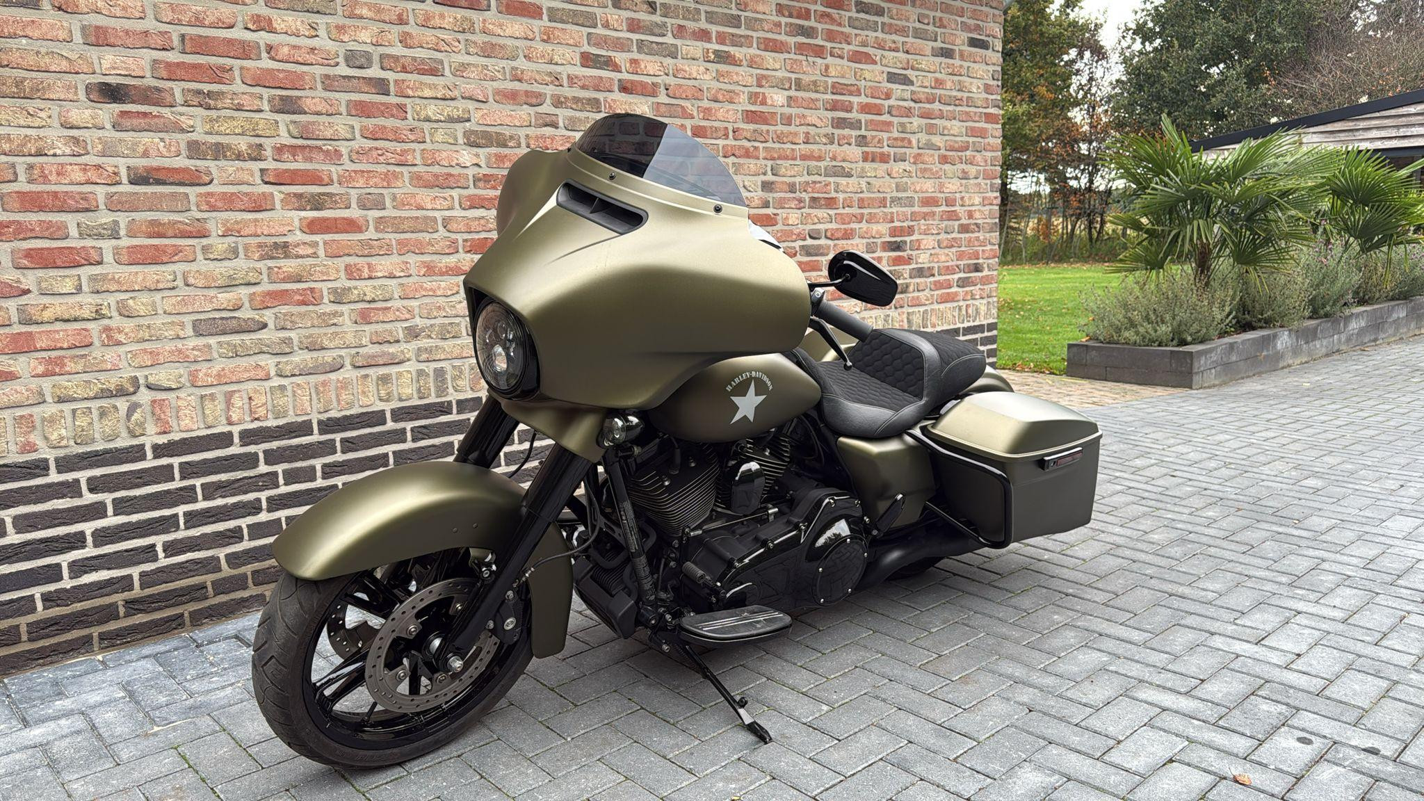 Hoofdafbeelding Harley-Davidson Street Glide