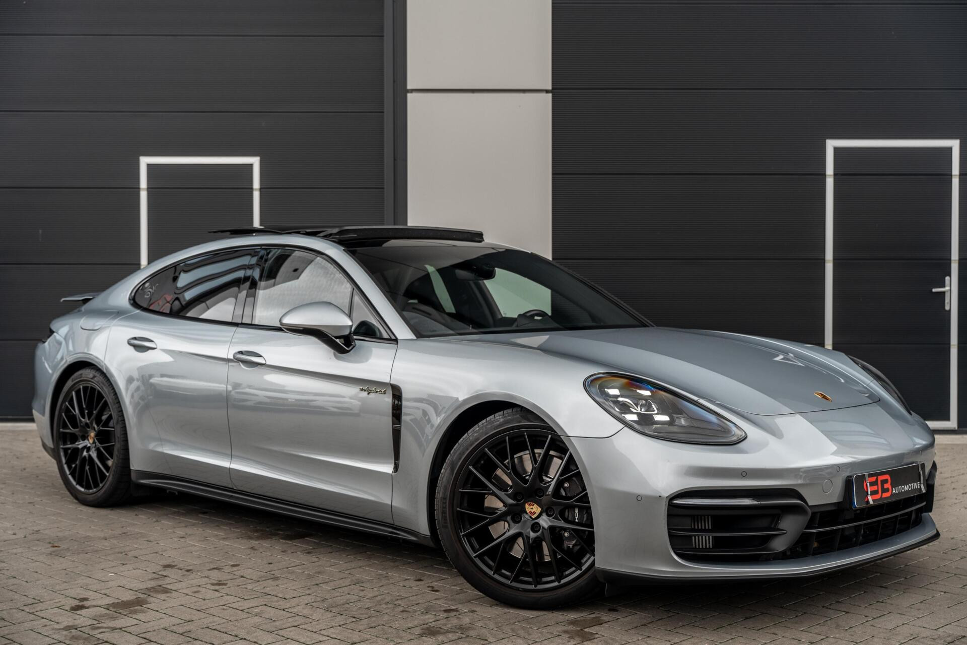 Hoofdafbeelding Porsche Panamera